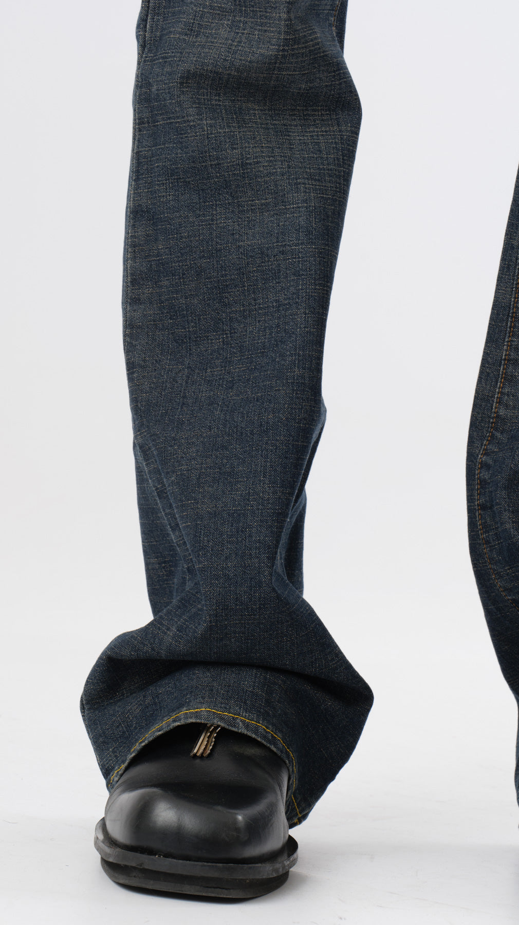 VON DUTCH 2000’S LOGO PATCHWORK JEANS (w27)