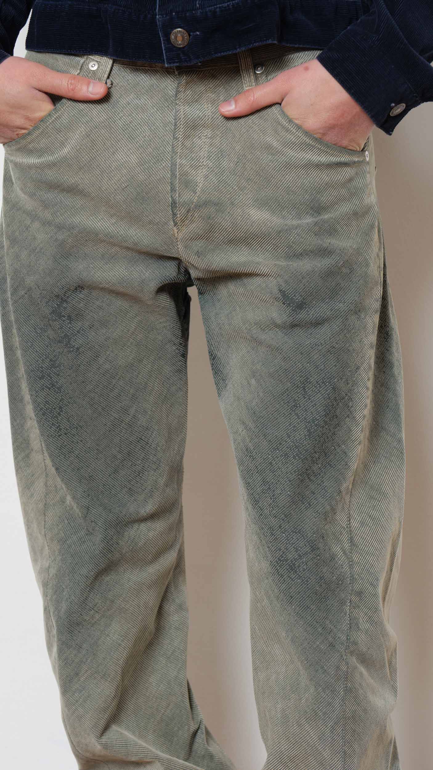 Levi’s engineered distressed grey/green corduroy pant