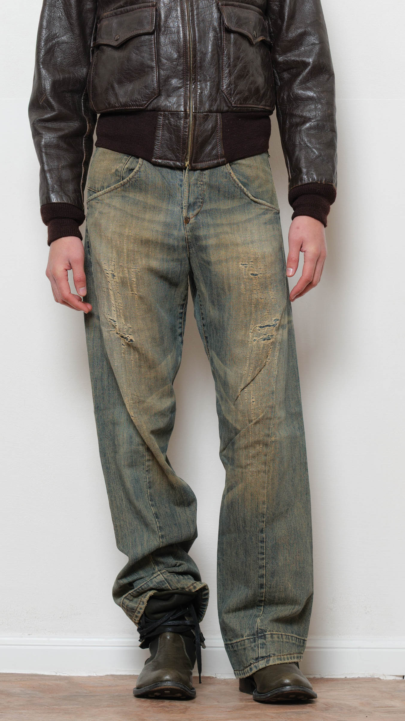 Levi’s engineered distressed sand wash jeans
