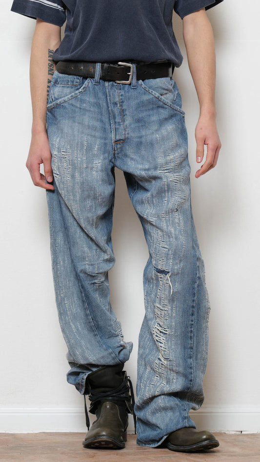 Levi’s engineered distressed buckle belt jeans