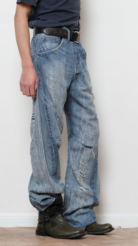 Levi’s engineered distressed buckle belt jeans