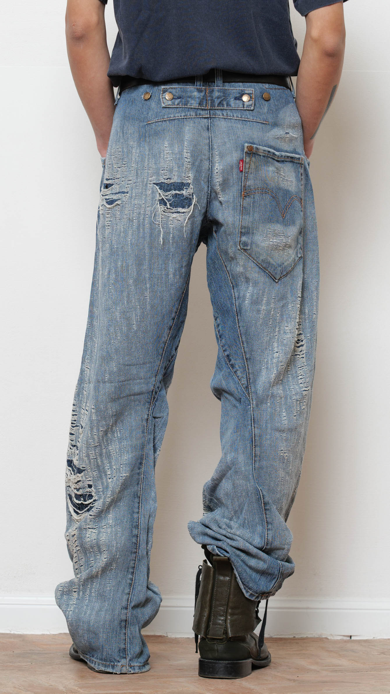 Levi’s engineered distressed buckle belt jeans