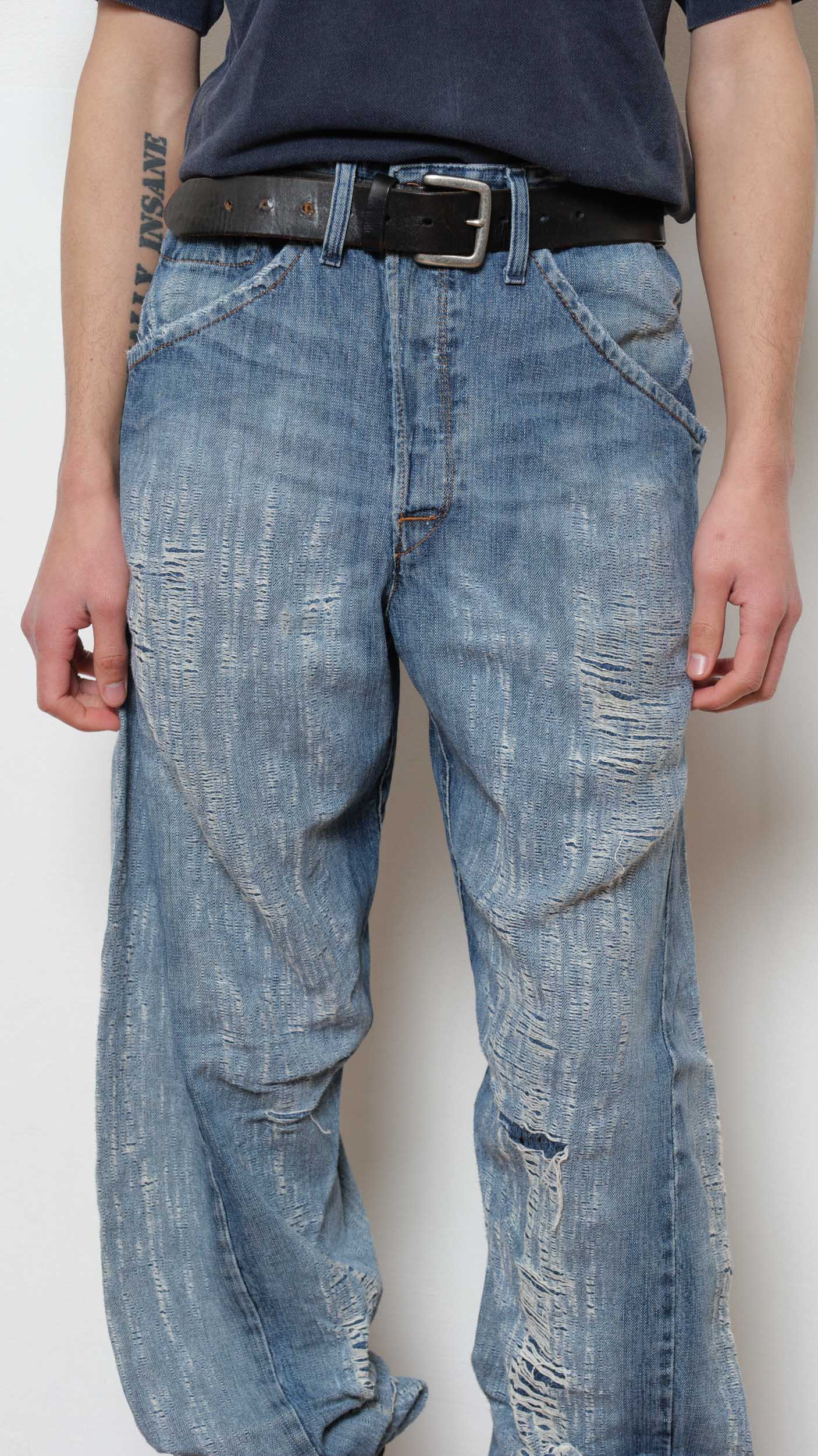 Levi’s engineered distressed buckle belt jeans
