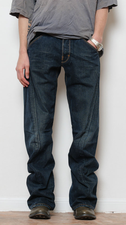 Levi’s engineered 1999 buckle back dark blue rivets jeans
