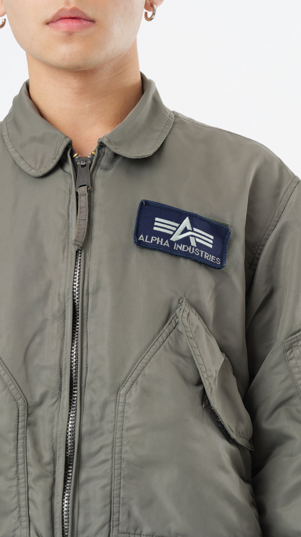 ALPHA INDUSTRIES FLYER BOMBER JACKET (M)