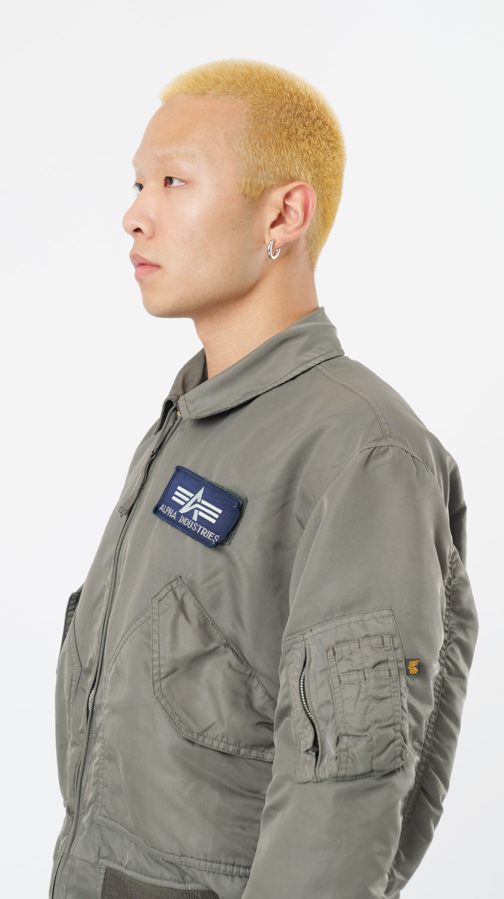 ALPHA INDUSTRIES FLYER BOMBER JACKET (M)
