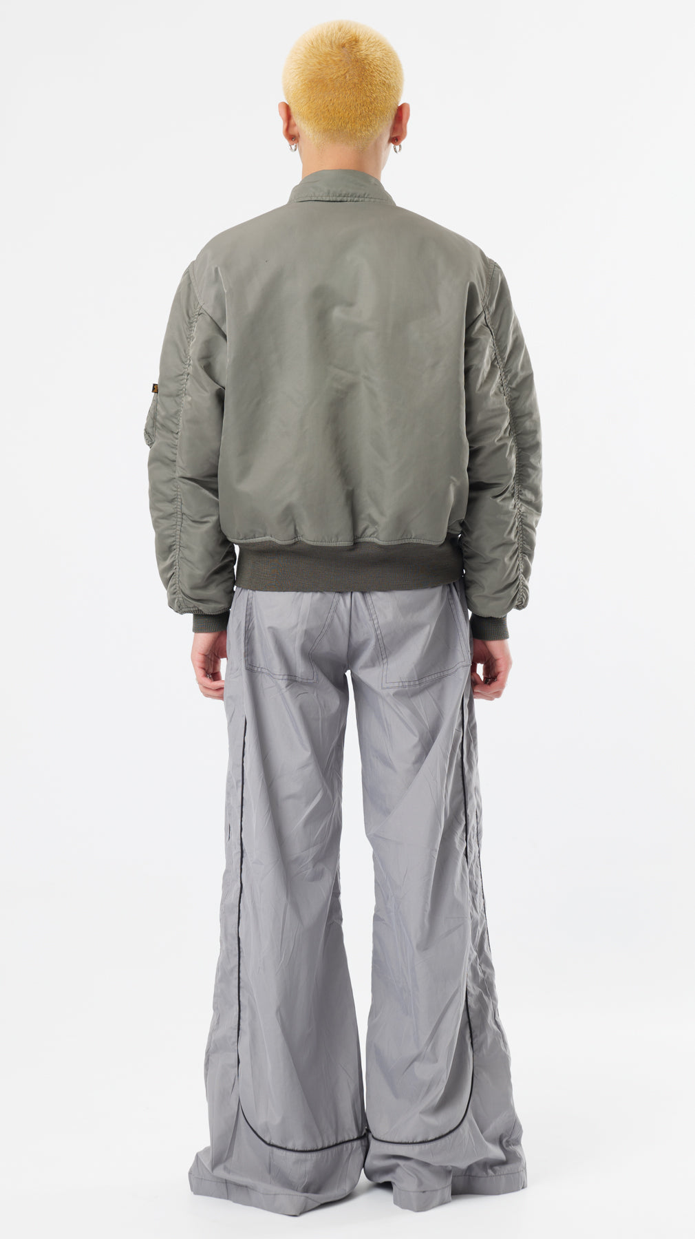 ALPHA INDUSTRIES FLYER BOMBER JACKET (M)