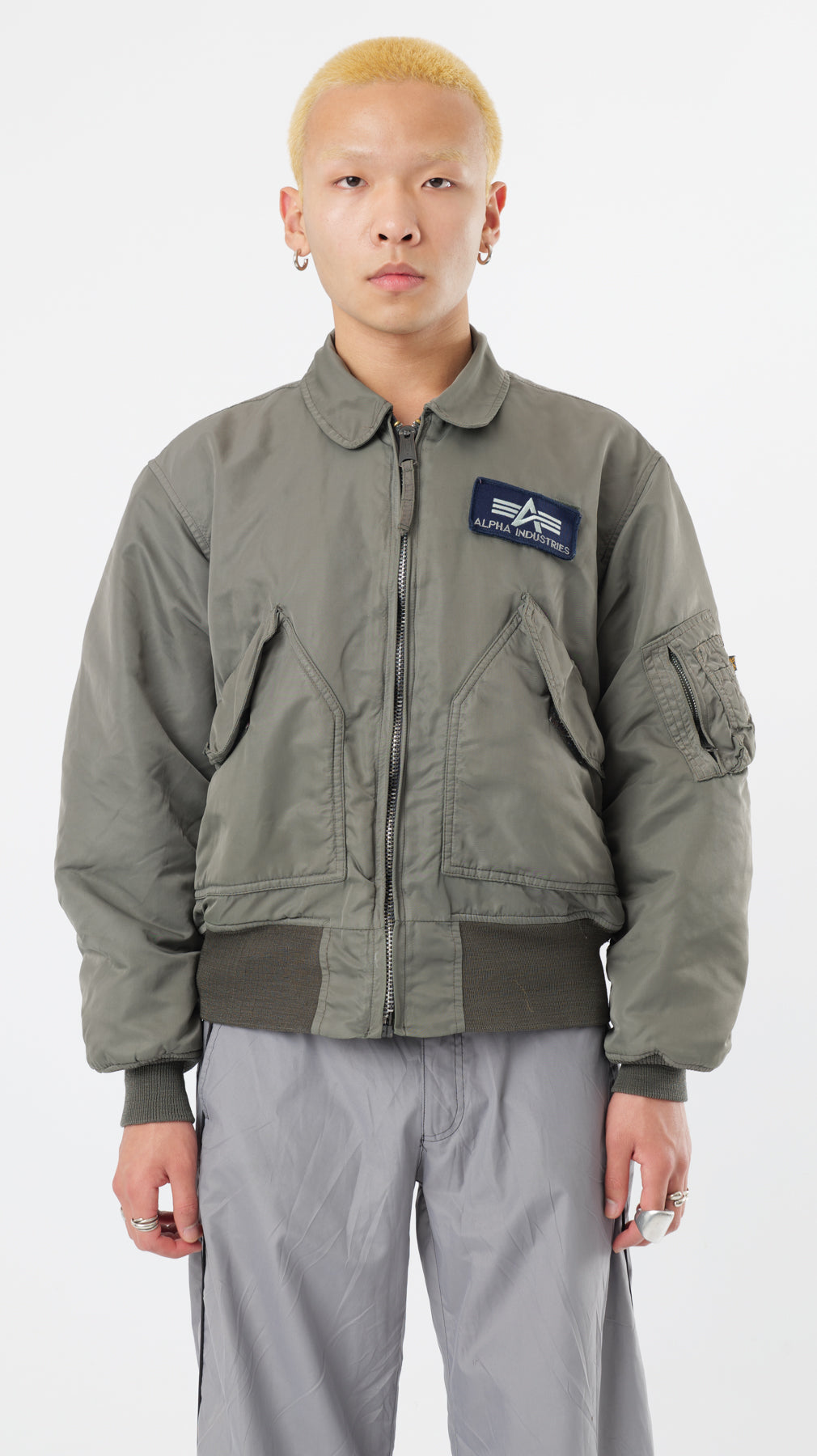 ALPHA INDUSTRIES FLYER BOMBER JACKET (M)