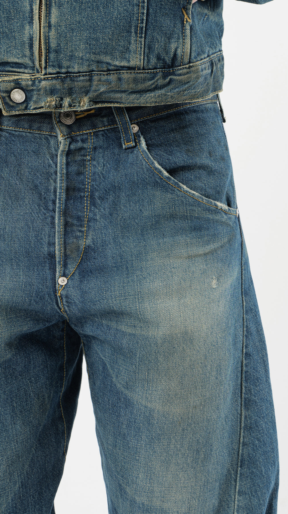 DROP SET LEVI’S ENGINERED ACID WASH (M)