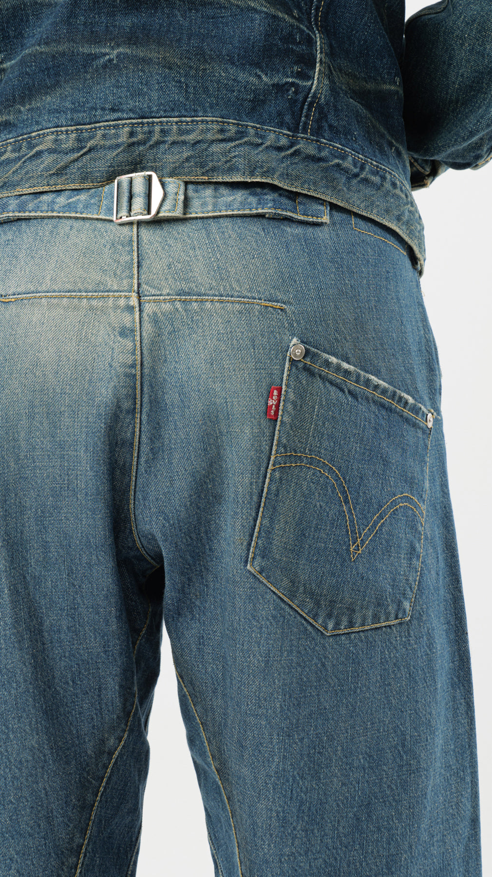 DROP SET LEVI’S ENGINERED ACID WASH (M)