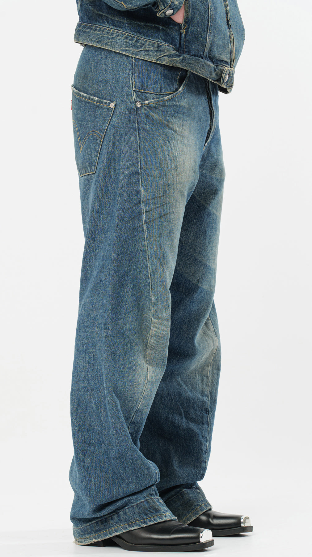 DROP SET LEVI’S ENGINERED ACID WASH (M)