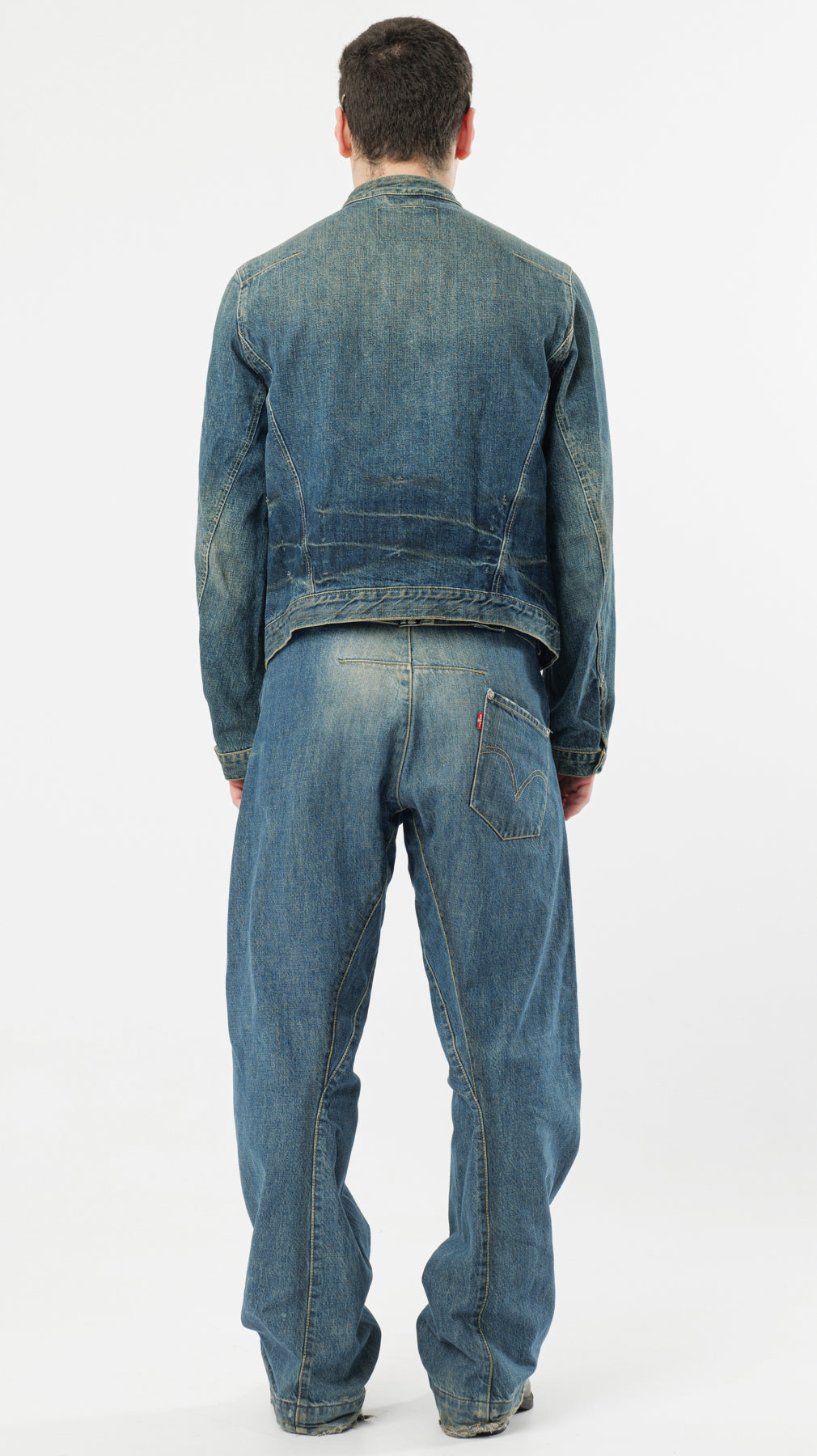 DROP SET LEVI’S ENGINERED ACID WASH (M)