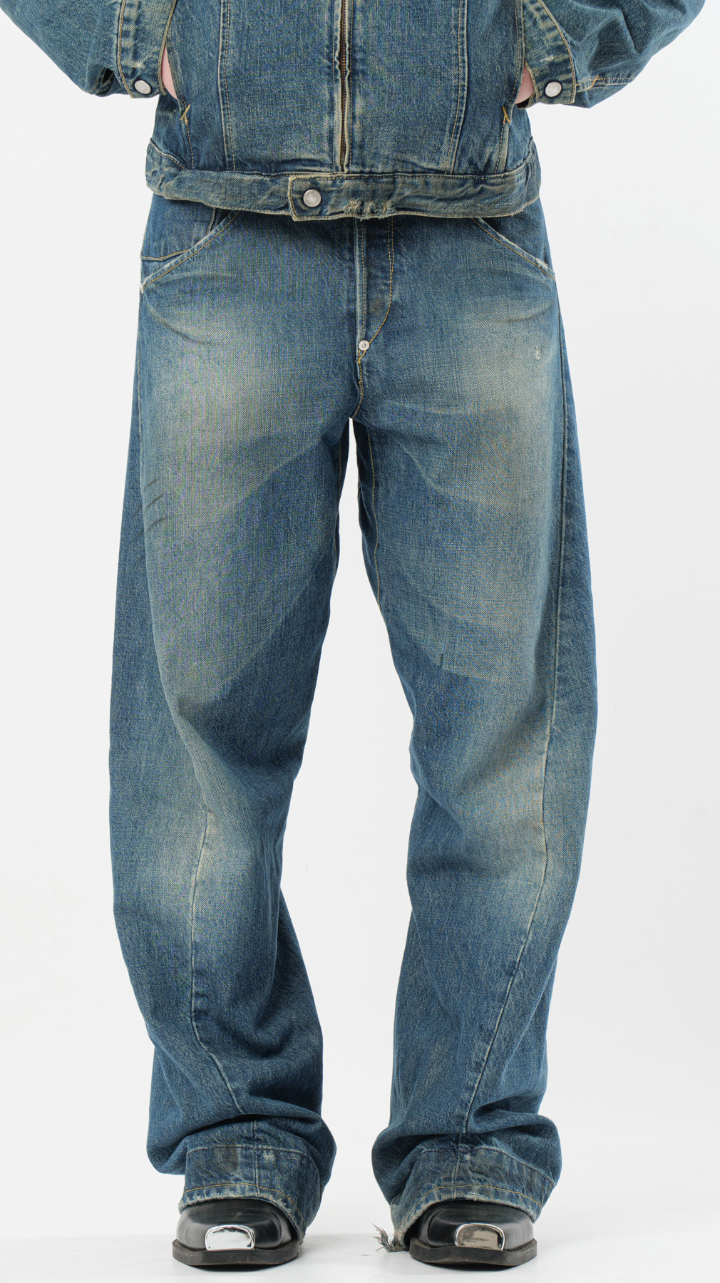 DROP SET LEVI’S ENGINERED ACID WASH (M)